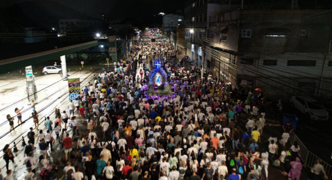 Romarias da Festa da Penha começam a lotar as ruas de Vila Velha
