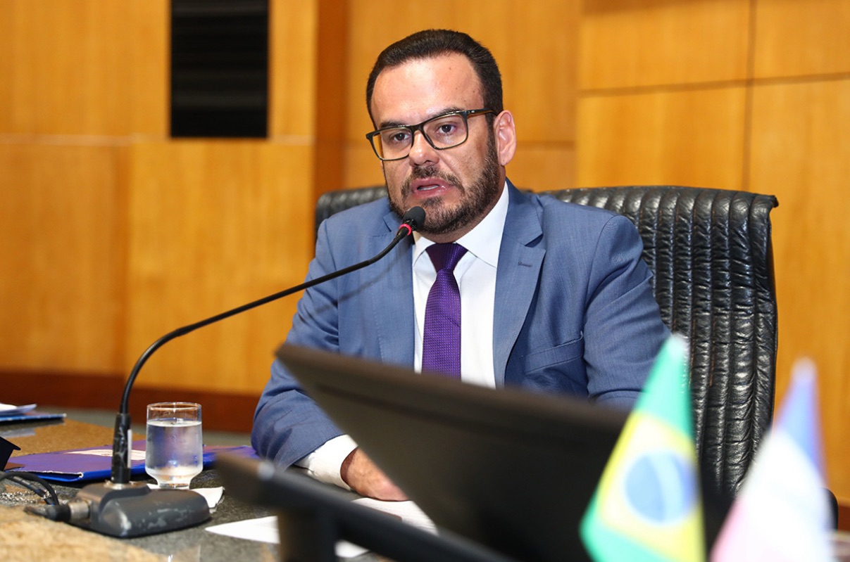 Assembleia discute auxílio psicológico ou multa em casos com “bebês reborn” no ES