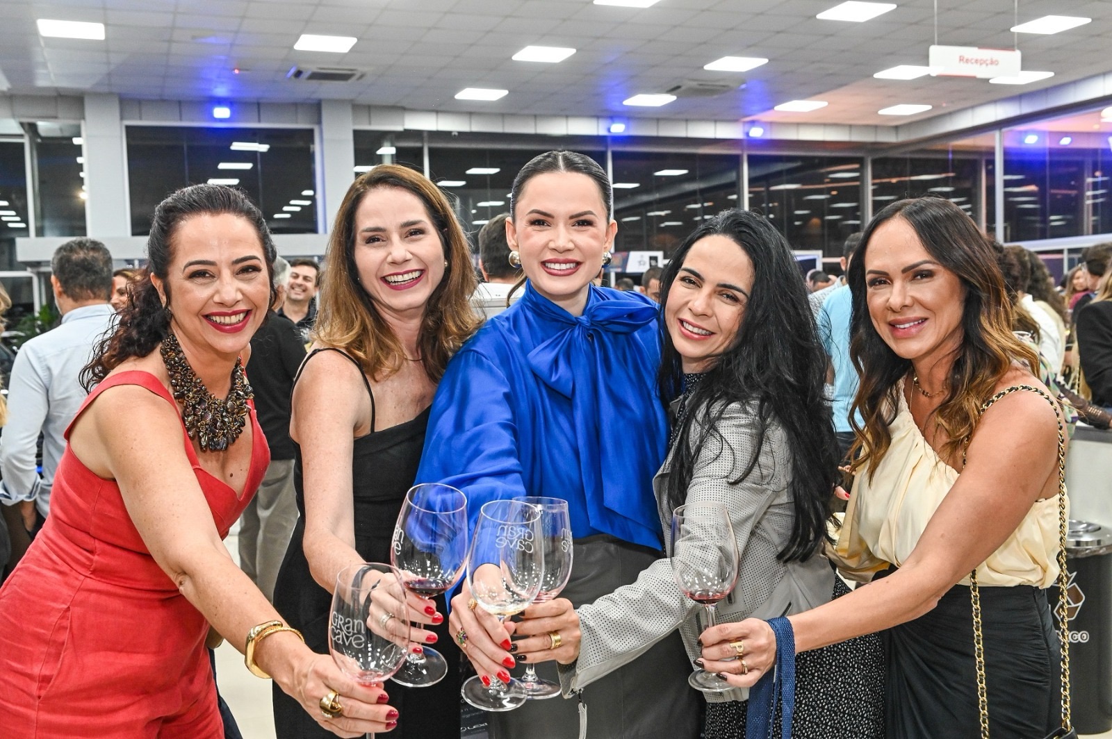 Degustação de vinhos reúne rótulos premiados e especialistas em Vitória