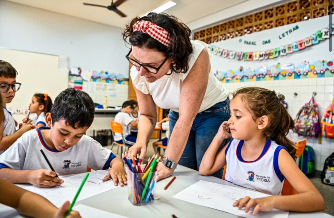 Vitória é referência nacional em formação de professores e alfabetização, aponta estudo