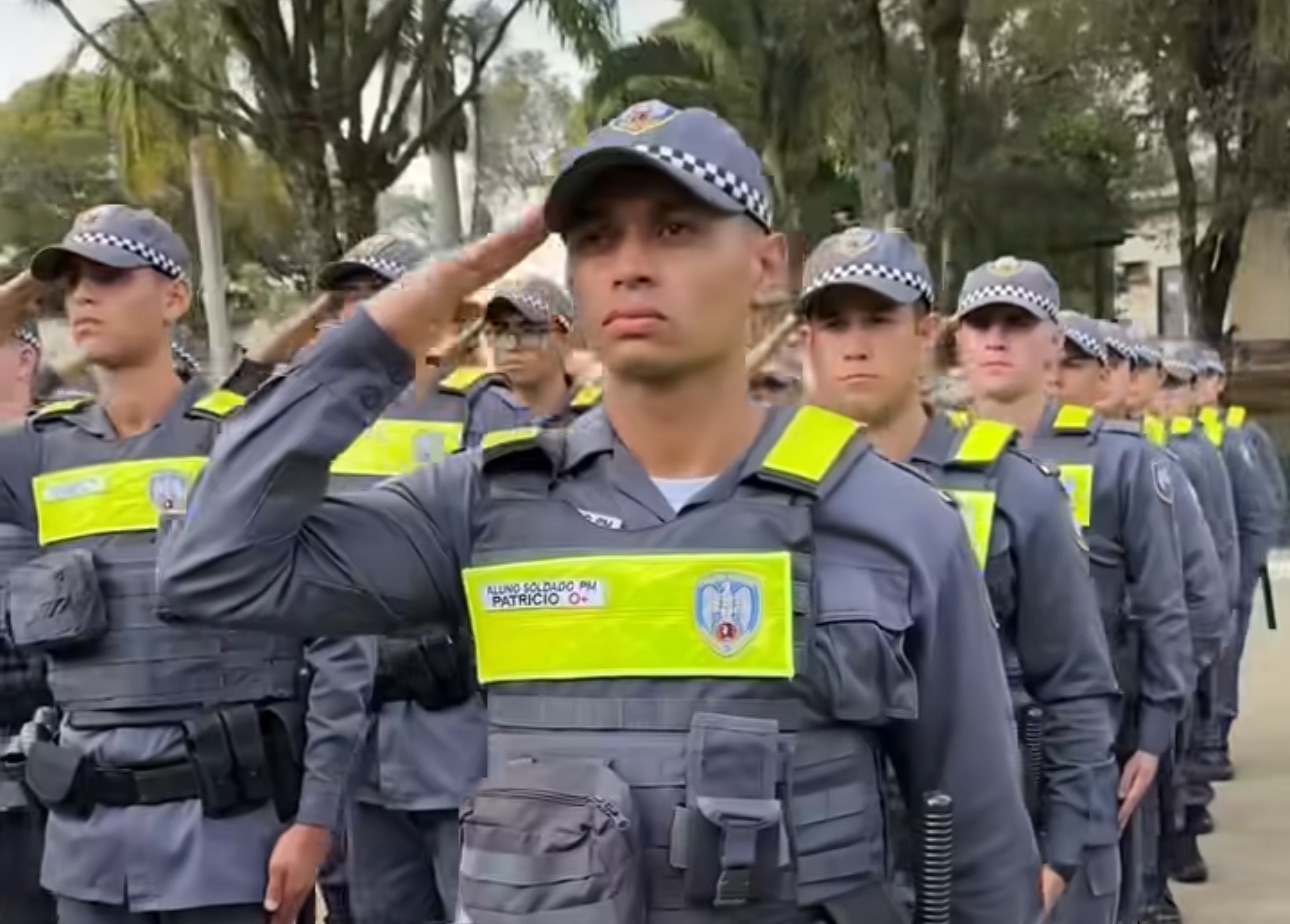 Casagrande anuncia concurso com 1.000 vagas para PM e reforço policial no ES
