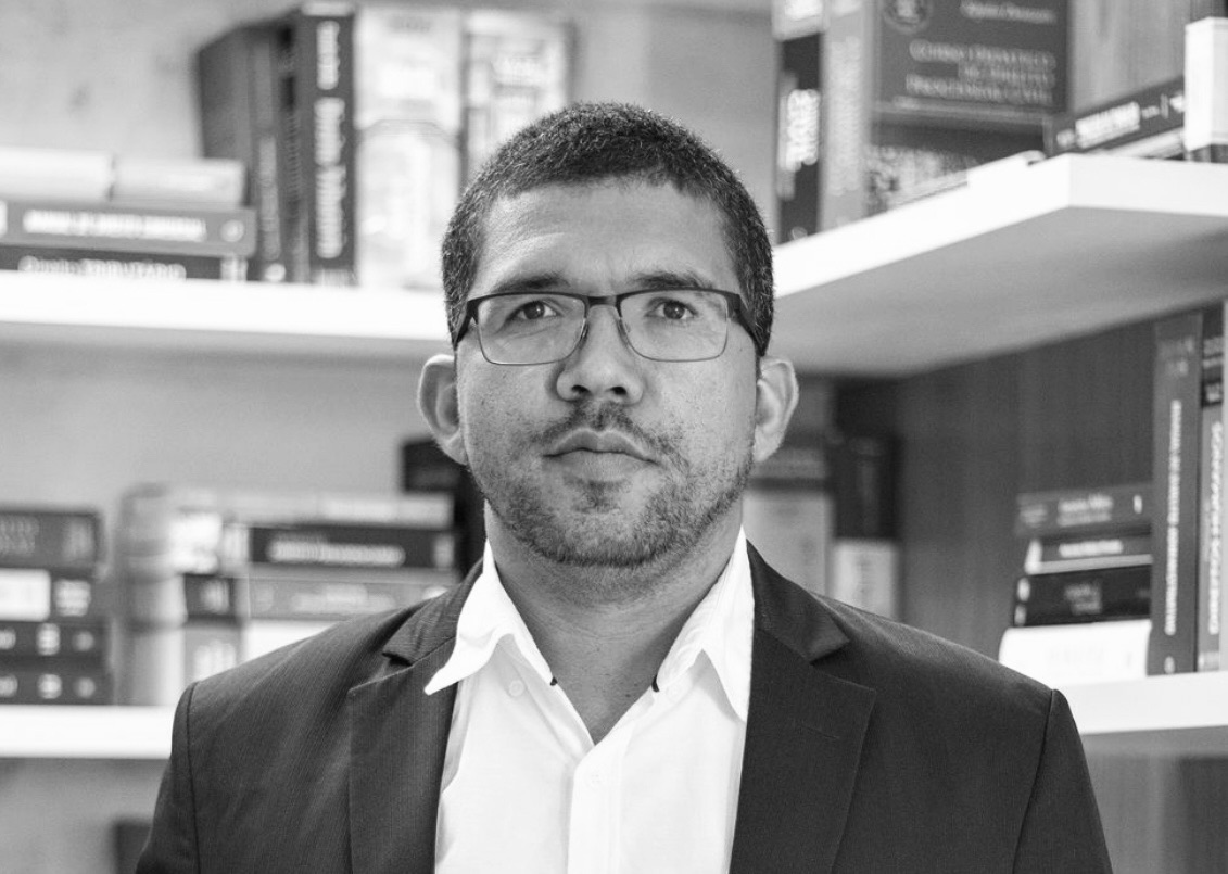 Amarildo Santos – “Dia do Professor: uma homenagem àqueles que constroem o futuro”