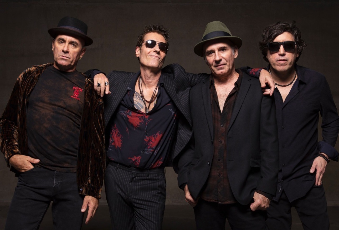 Capital Inicial celebra 25 anos do lendário Acústico MTV em show histórico em Vitória