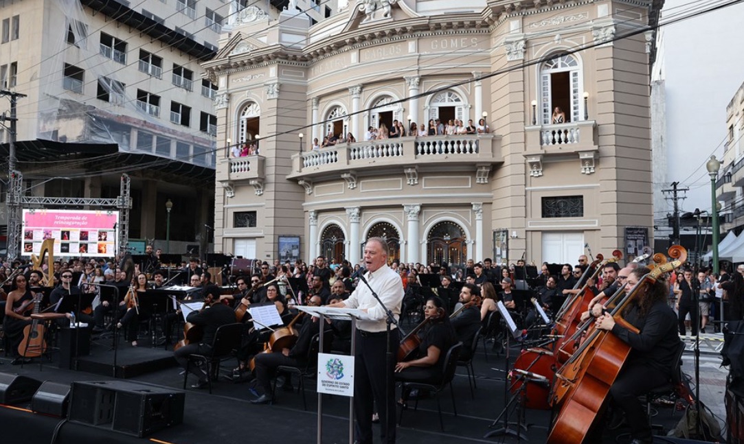 Theatro Carlos Gomes reabre após restauro e inicia nova fase da programação cultural