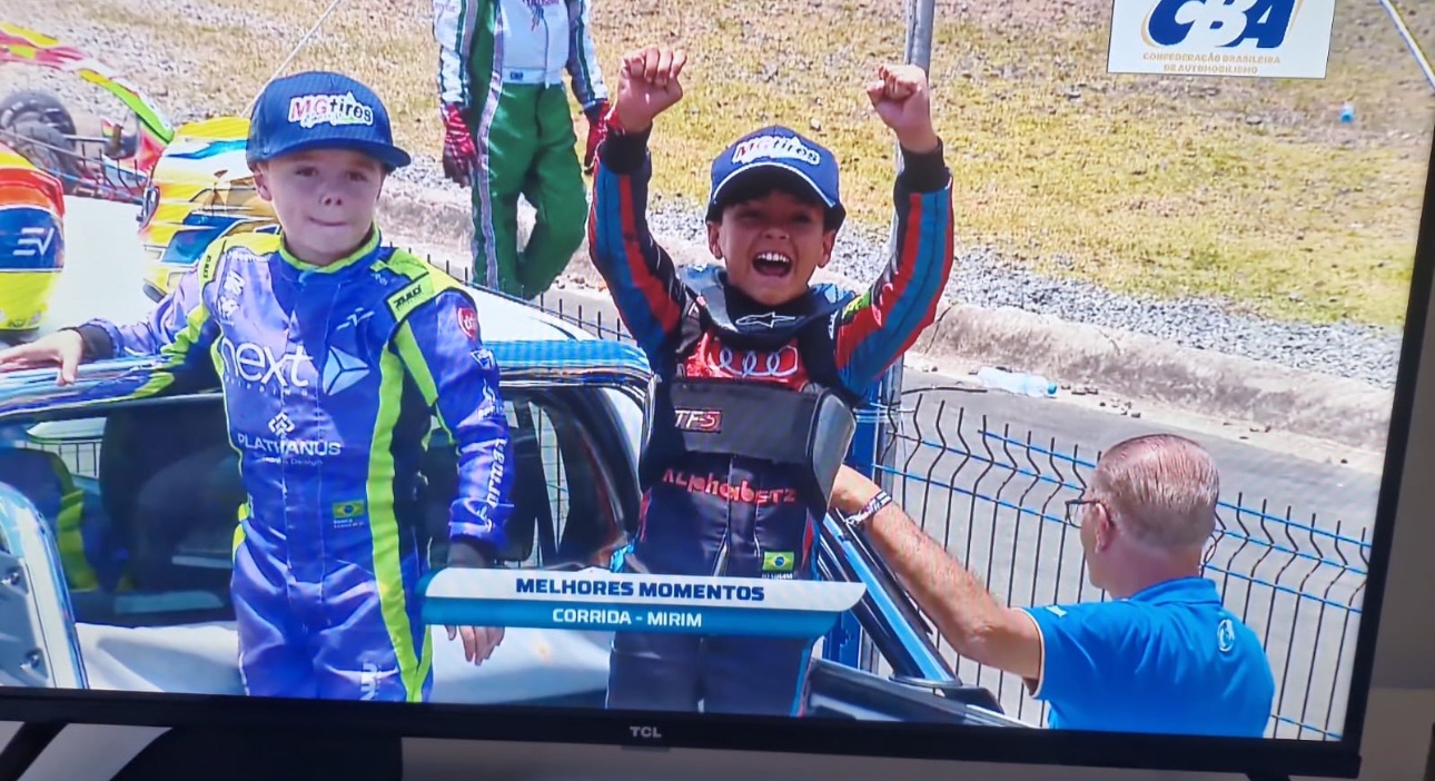 Capixaba Joaquim Medeiros, de 9 anos, conquista o título do Campeonato Brasileiro de Kart