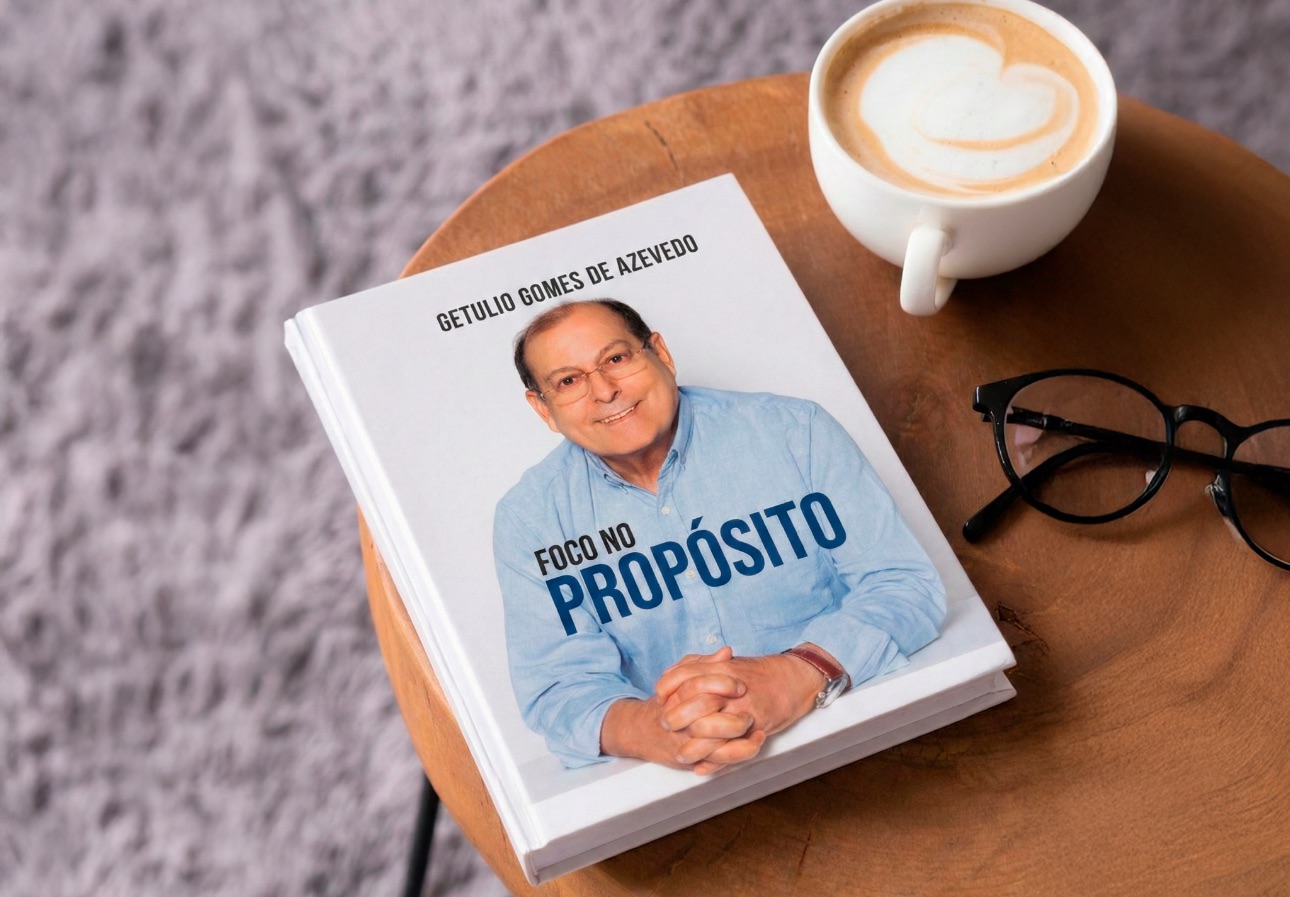 As lições de 46 anos de varejo: Getulio Azevedo lança livro que celebra a história das Óticas Paris