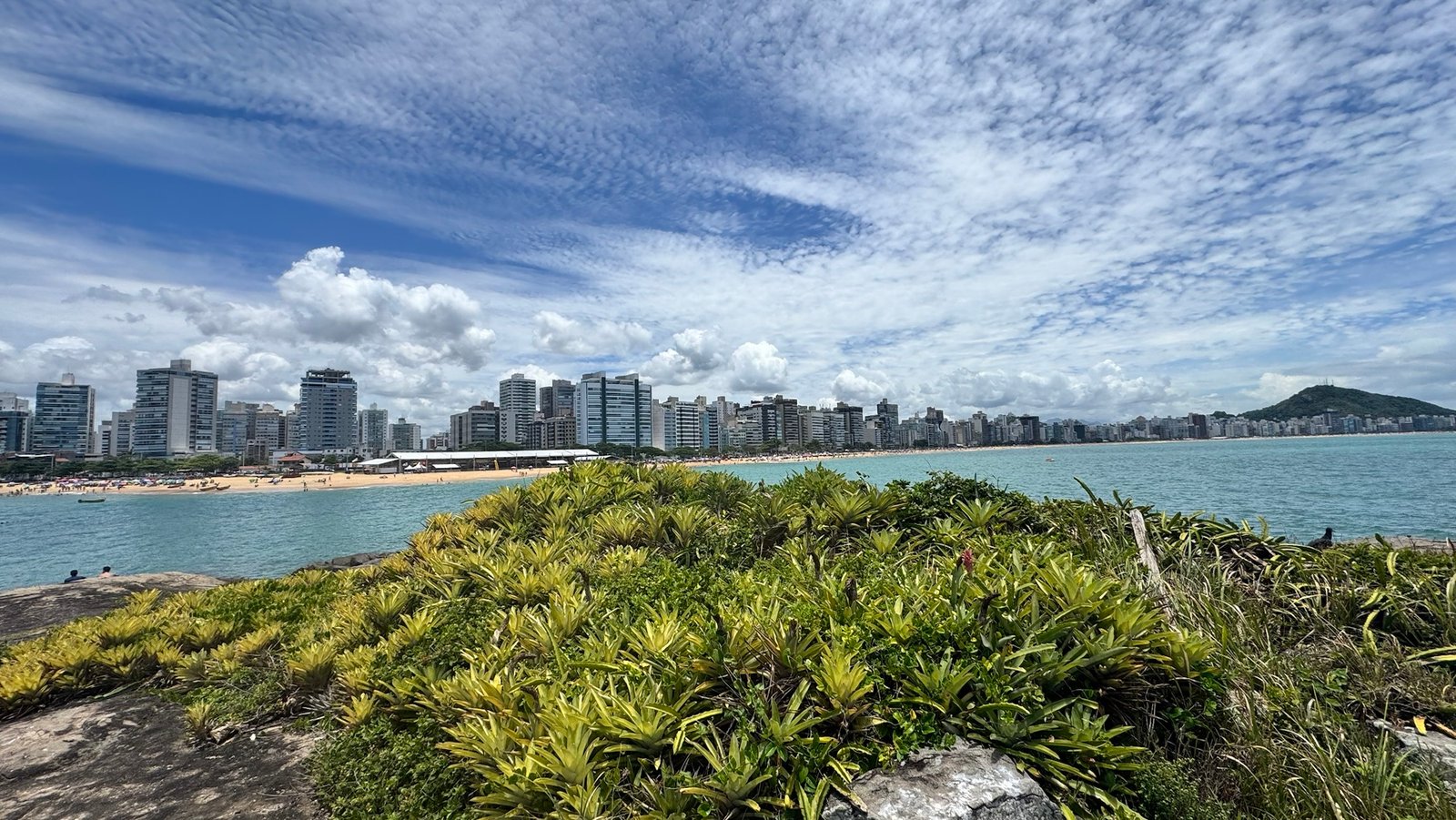De 33°C a alerta de temporal: Grande Vitória terá semana de mudanças bruscas no tempo