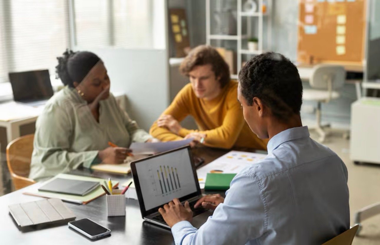 IEL-ES reúne 29 oportunidades de estágio e emprego formal no Espírito Santo