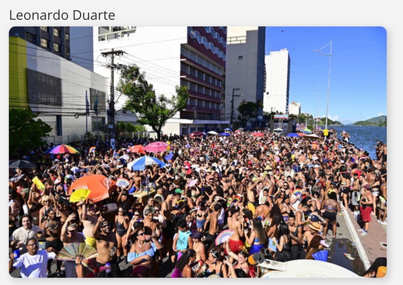 Domingo de Carnaval leva mais de 200 mil foliões ao Centro de Vitória