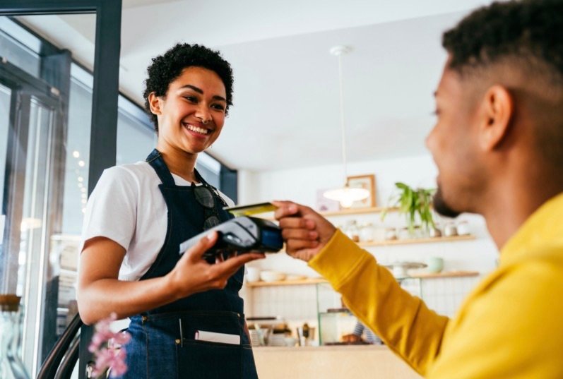 Inadimplência recua e 76,9 mil capixabas deixam a negativação em janeiro