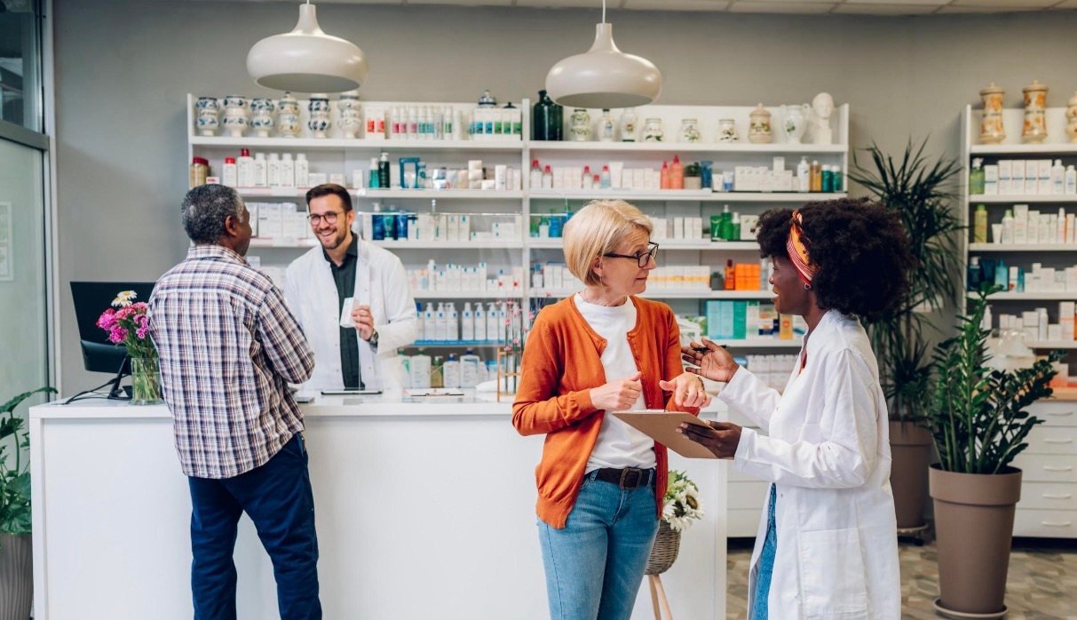 Artigos farmacêuticos puxam alta e comércio capixaba começa 2026 acima da média nacional