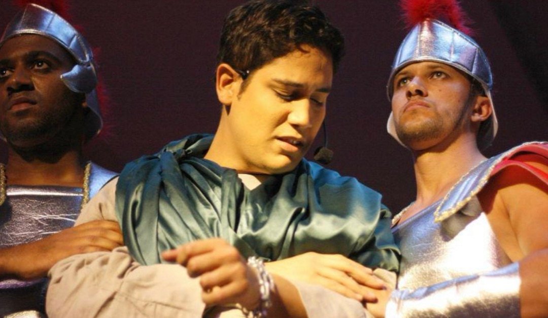 Espetáculo sobre a Paixão de Cristo reúne 120 artistas nesta sexta-feira na Prainha