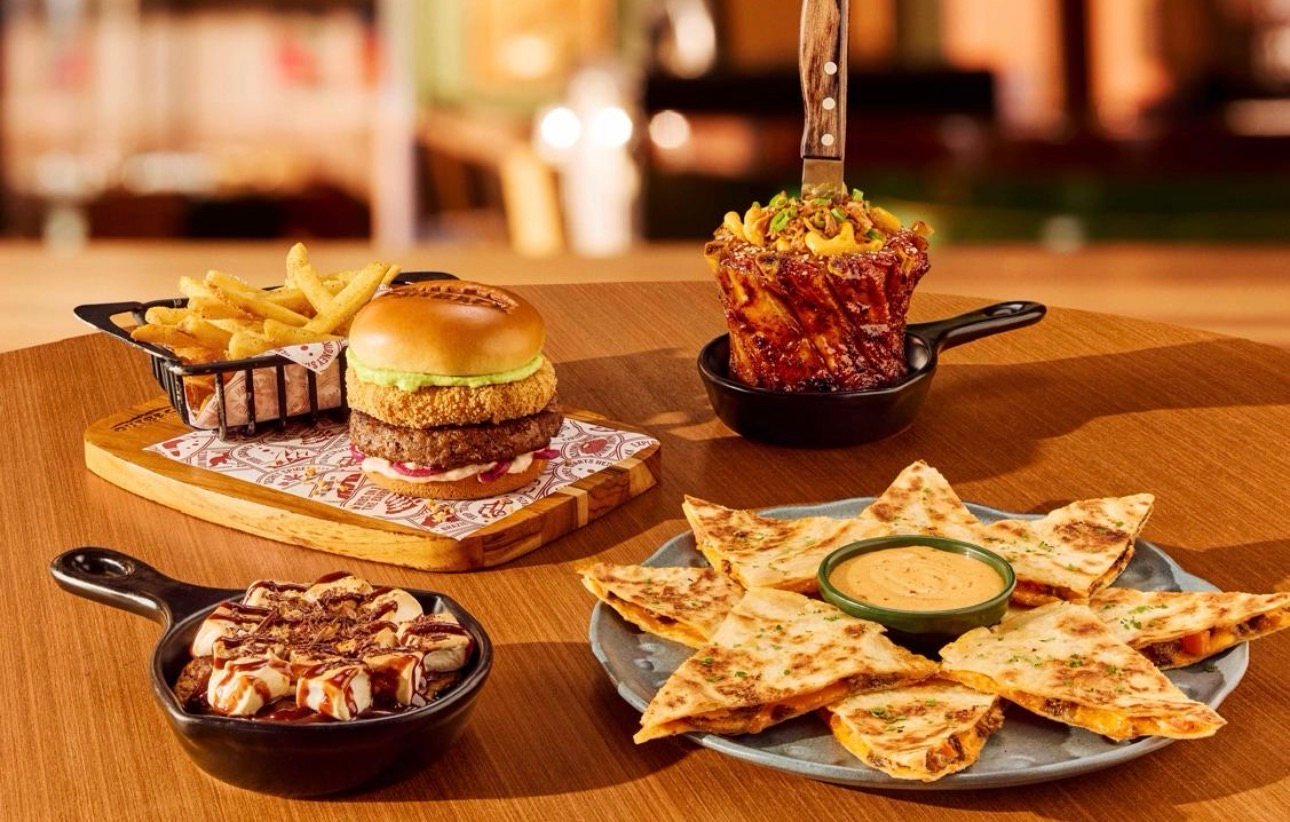 Gastronomia: Outback traz de volta pratos clássicos e lança campanha com Dani Calabresa