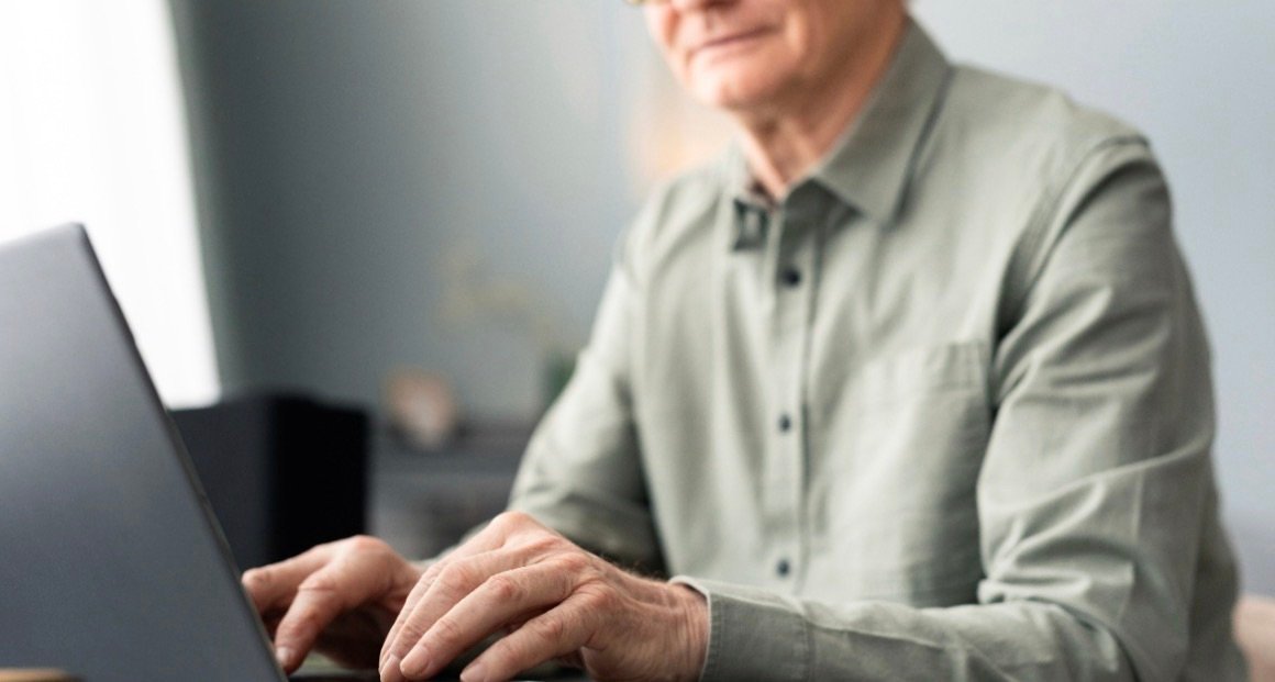 Águia Branca amplia contratações e fortalece presença de profissionais 50+ no quadro