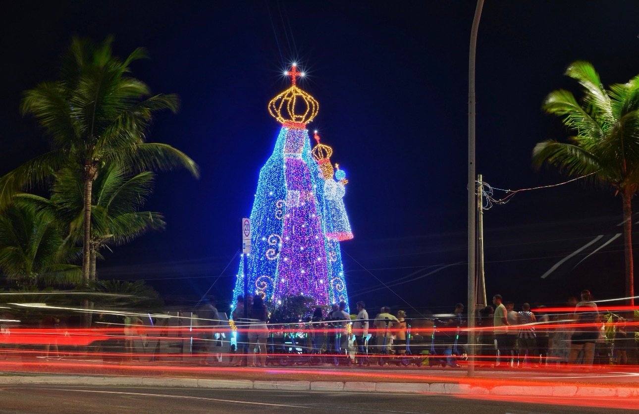Imagem de Nossa Senhora da Penha é acesa no Domingo de Páscoa e emociona fiéis em Vila Velha