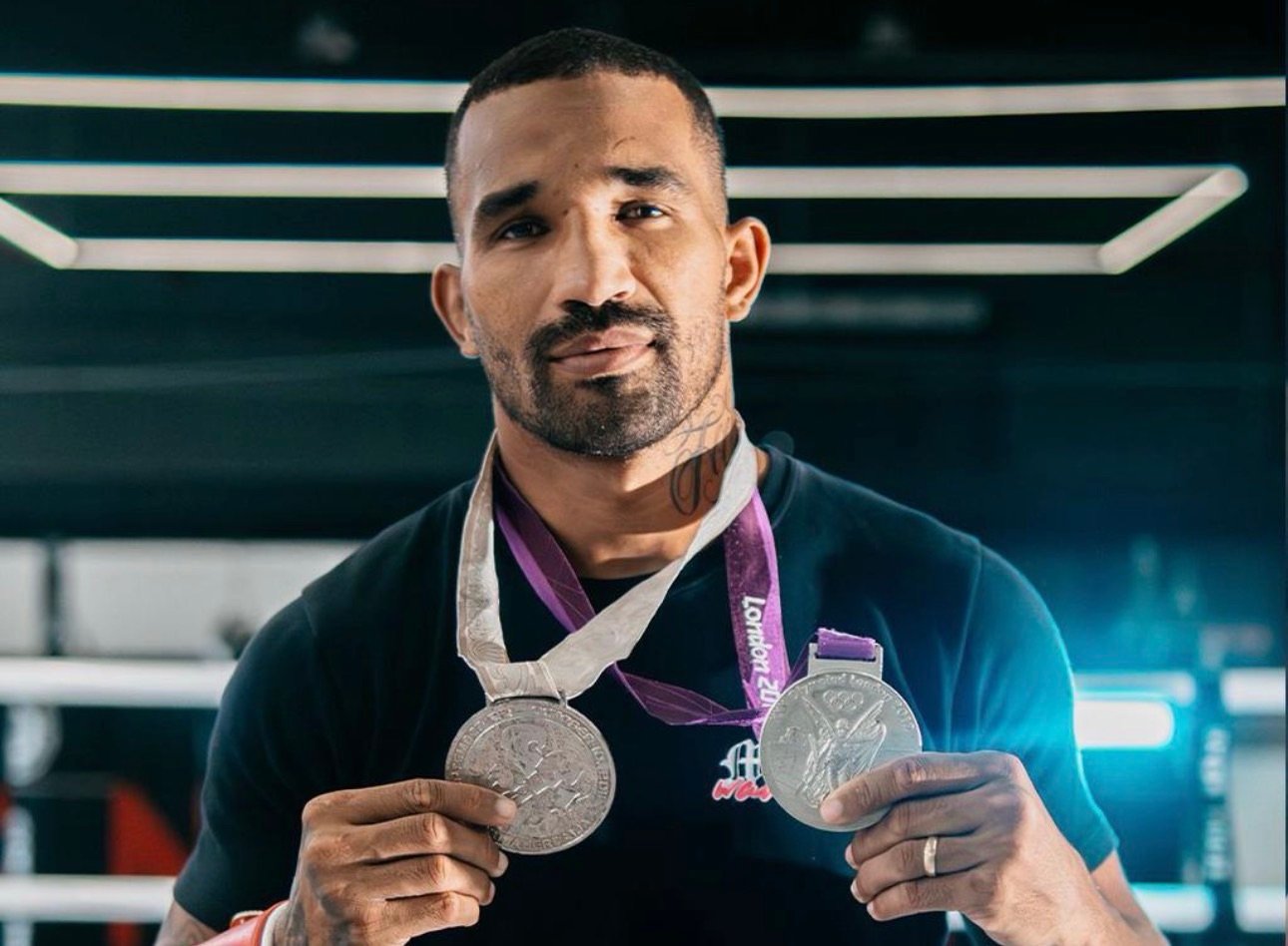 Lutador capixaba Esquiva Falcão disputa cinturão do boxe no Canadá em junho