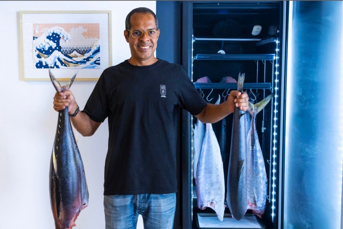 Restaurante em Guarapari aposta em técnica japonesa e maturação de pescados