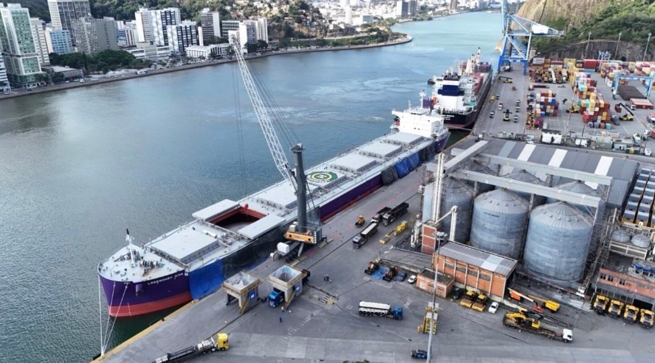 Vports movimenta 1,8 milhão de toneladas no primeiro trimestre no ES