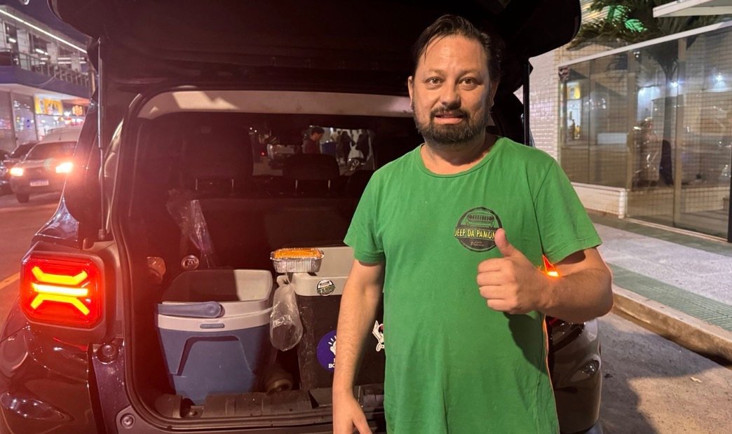 “Pamonhas, pamonhas, pamonhas”: bordão do anos 70 ajuda vendedor a conquistar os capixabas