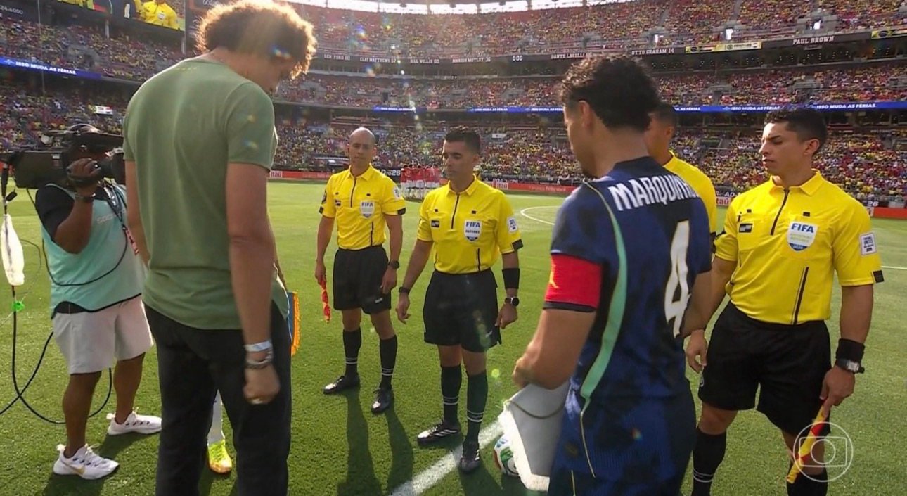 Capixaba Anderson Varejão é destaque em solo americano em noite de vitória do Brasil