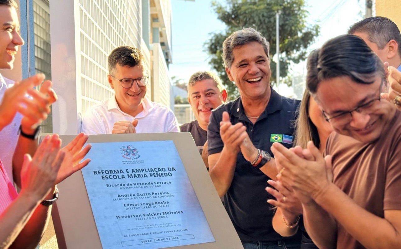 Governo do Estado entrega duas escolas reformadas e ampliadas na Serra