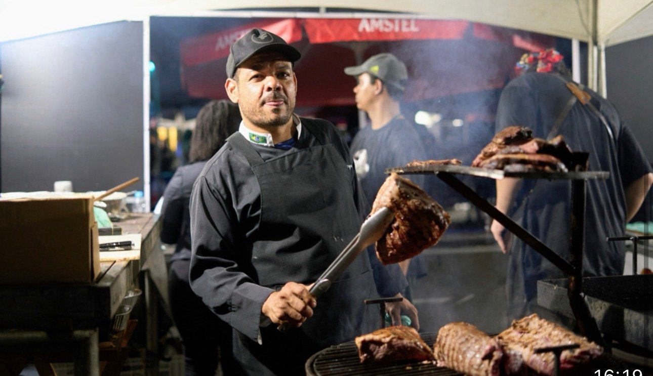 Festival de churrasco reúne 3 toneladas de carne para o Dia dos Pais em Vitória