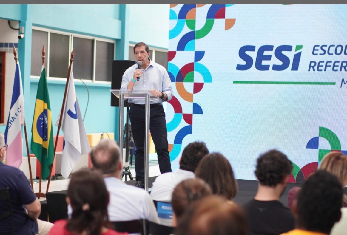 SESI reinaugura Escola de Referência em Maruípe após ampla modernização