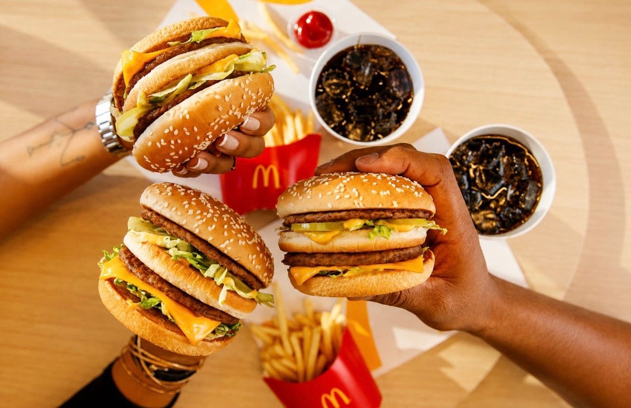 McDia Feliz acontece neste sábado e renda dos Big Macs no ES será destinada à Acacci