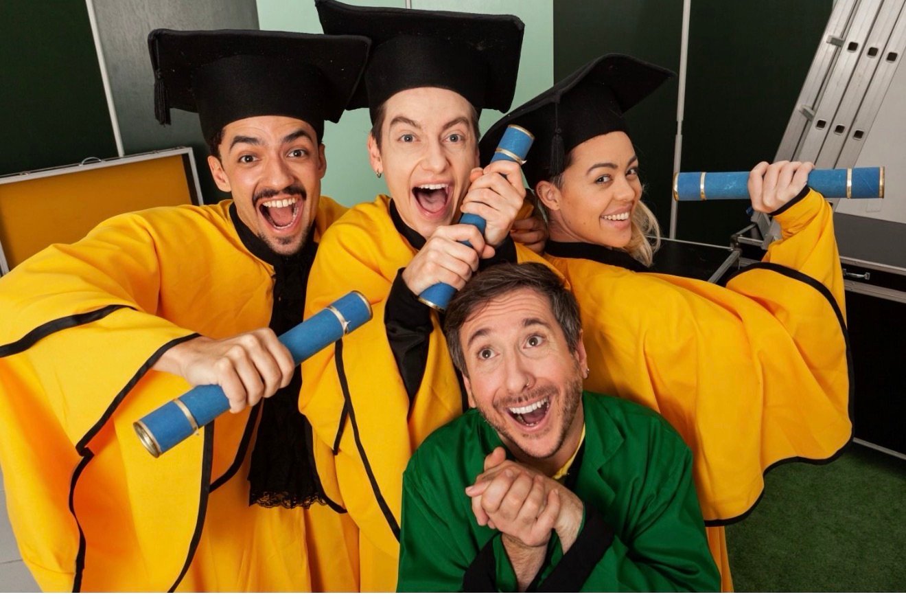 Peça gratuita leva educação financeira e projetos de vida a estudantes de Vitória