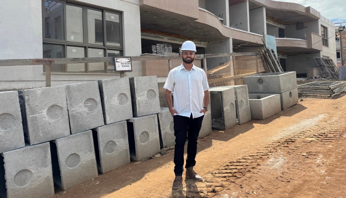 Empreendimento na Enseada Azul aposta em quartzitos e automação residencial