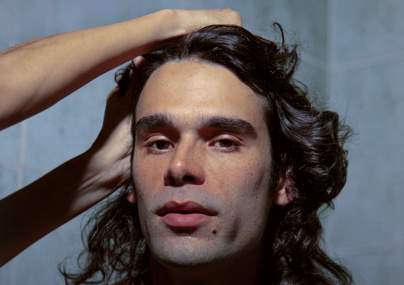 Zé Ibarra apresenta álbum “AFIM” no Centro Cultural Sesc Glória