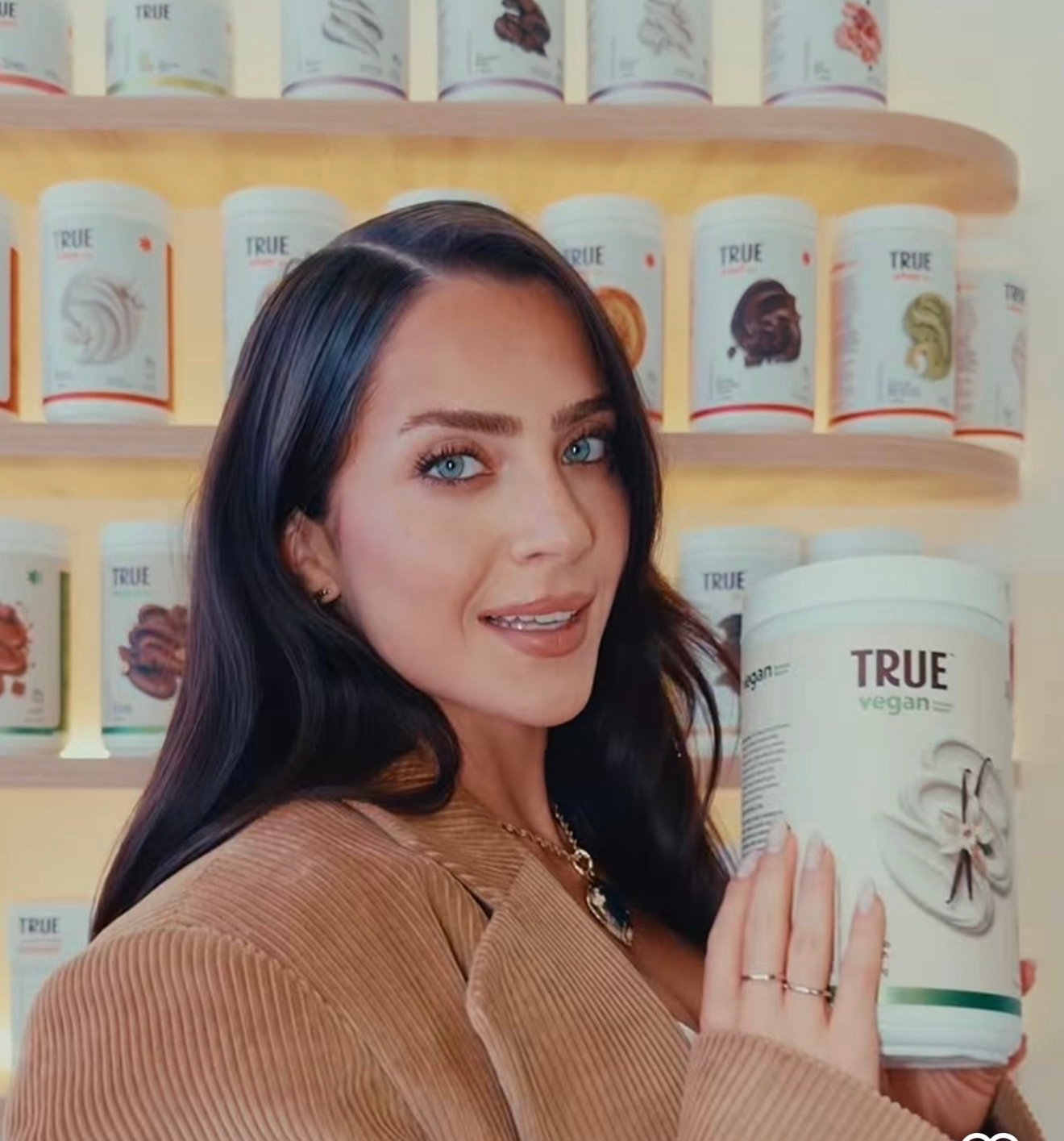 Jade Picon é a nova embaixadora de marca de suplementos capixaba