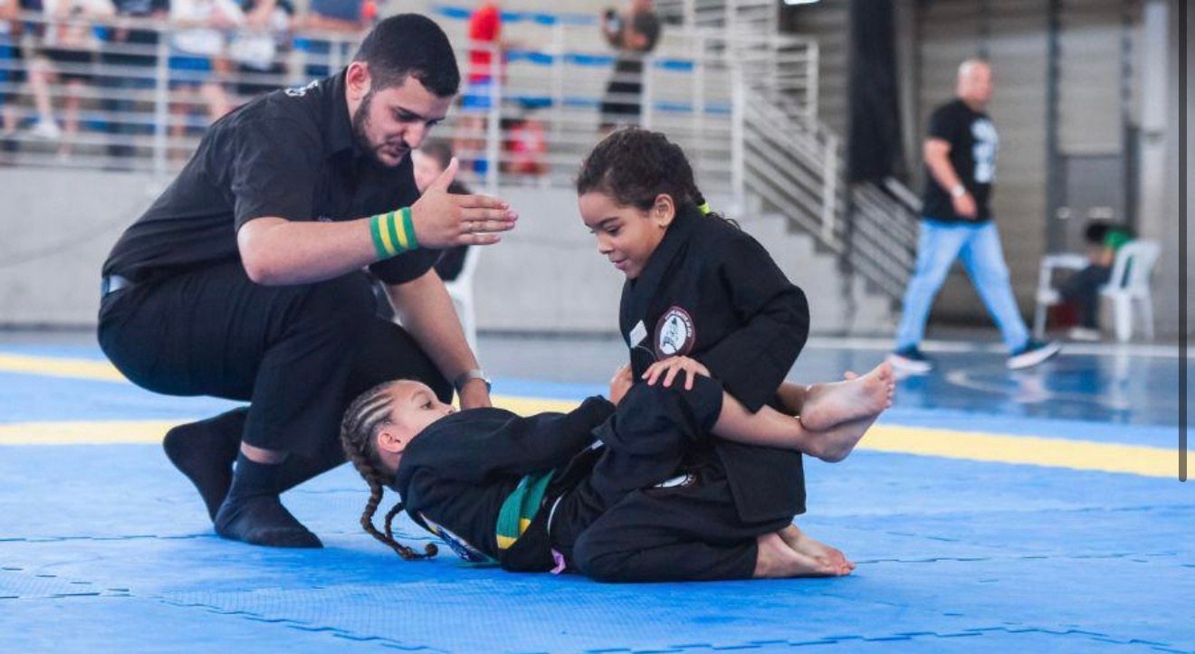 Campeonato de jiu-jítsu kids reunirá cerca de mil atletas na Arena Tartarugão
