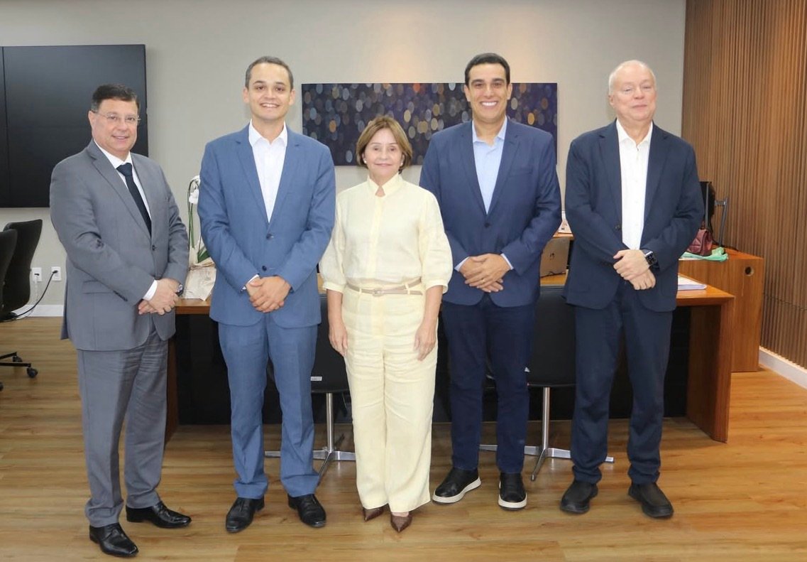 Pazolini visita Tribunal de Justiça e reforça diálogo com os Poderes durante transição