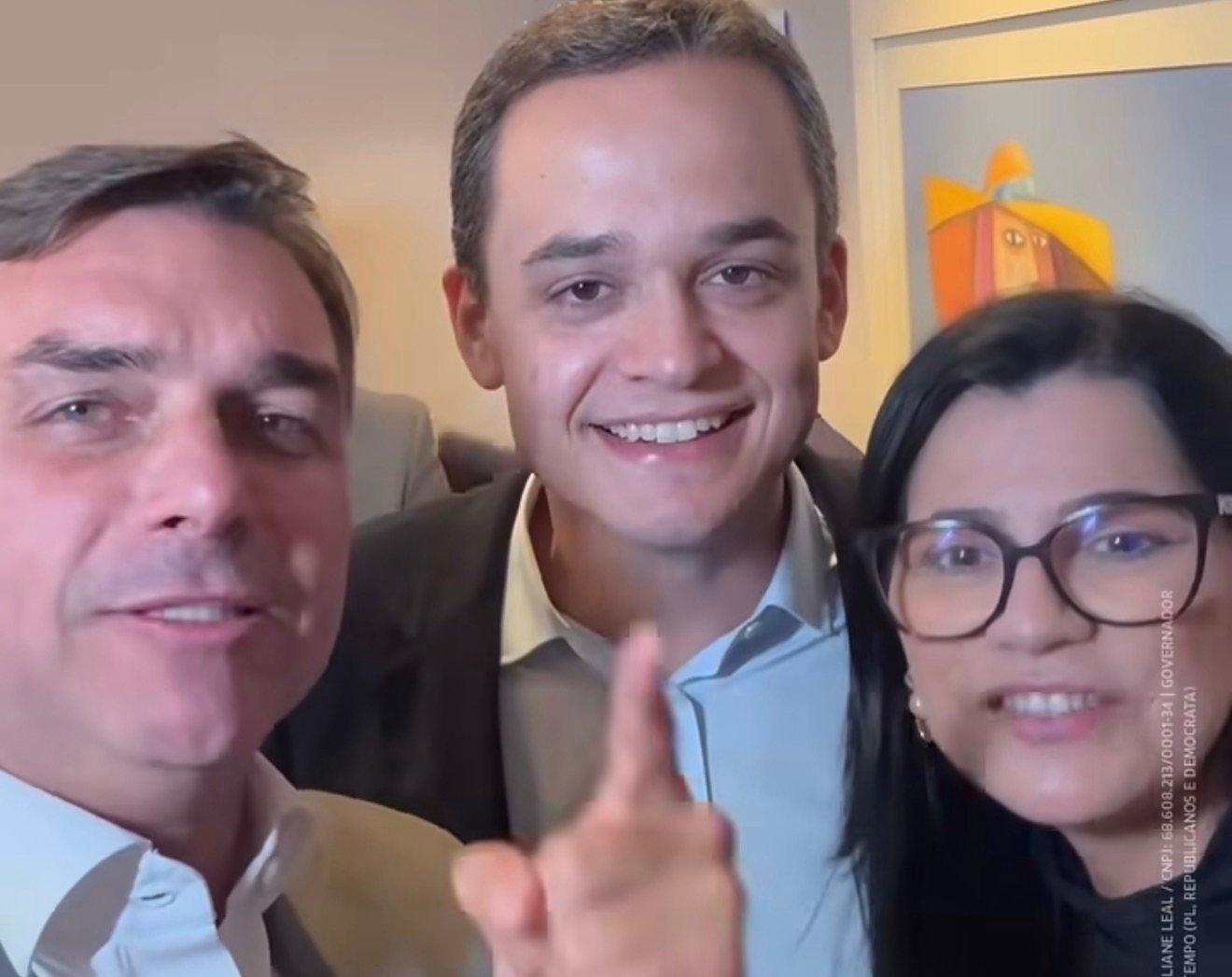 Em vídeo com Flávio Bolsonaro, Pazolini reforça apoio mútuo para o segundo turno