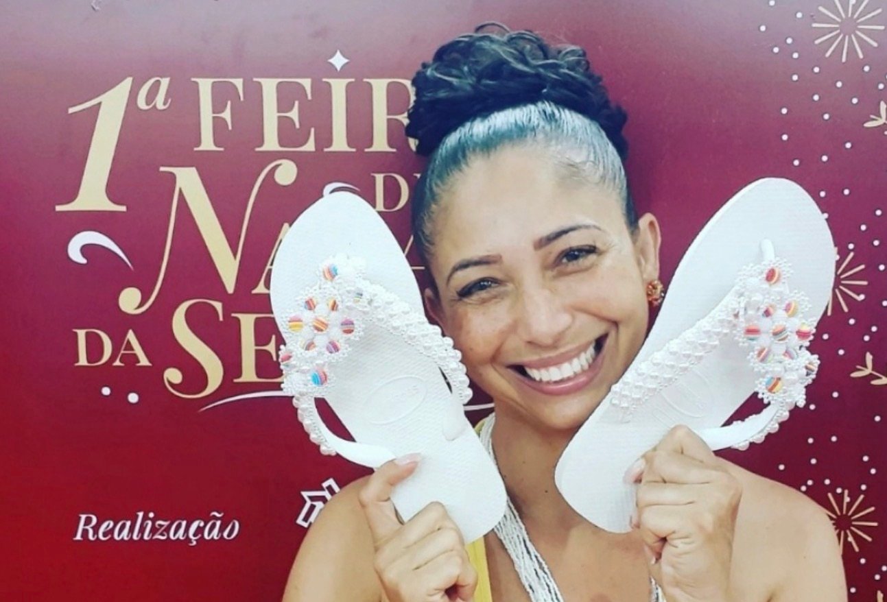 Empreendedora capixaba transforma chinelos em negócio e recomeça após sobreviver à violência