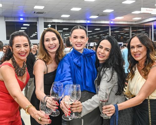 Degustação de vinhos reúne rótulos premiados e especialistas em Vitória