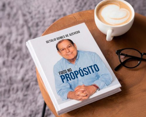 As lições de 46 anos de varejo: Getulio Azevedo lança livro que celebra a história das Óticas Paris