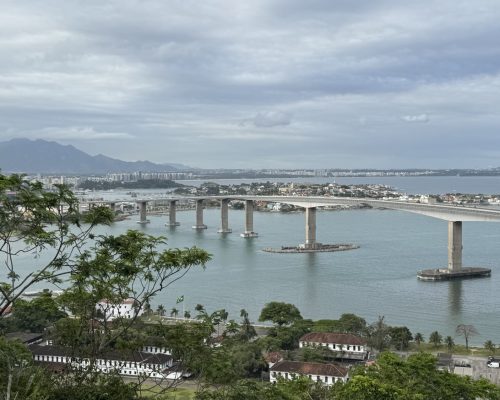 Semana na Grande Vitória terá calor, nuvens e chance de pancadas de chuva