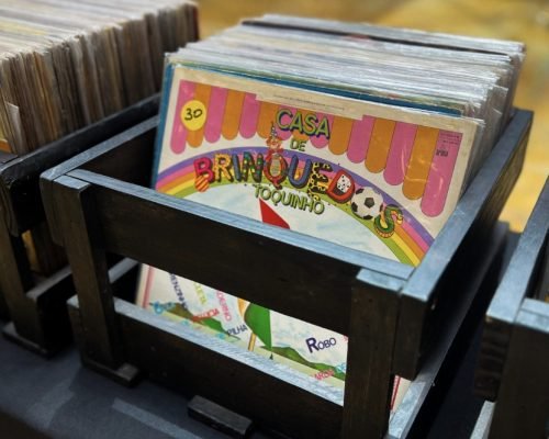 Feira do Vinil no Boulevard Shopping reúne colecionadores em Vila Velha