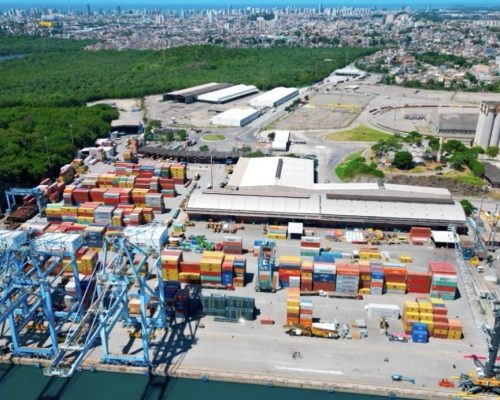 TVV diversifica cargas para reduzir impacto das tarifas dos EUA sobre rochas capixabas