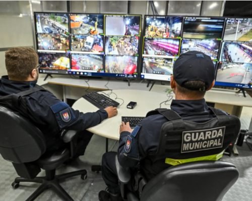 Segurança reforçada para o carnaval de vitória tem Posto de Comando no Sambão