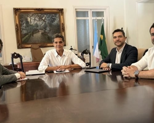 Ricardo Ferraço assina decreto e oficializa equipe de transição do Governo do Estado