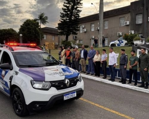 Estado entrega novas viaturas à PM para reforçar combate à violência contra a mulher