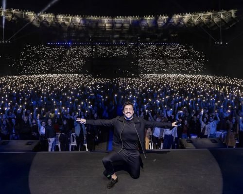 Capixaba Renato Albani reúne milhares de pessoas em gravação histórica no Kleber Andrade