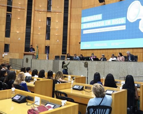 Audiência na Ales debate influência das big techs e impactos das redes sociais na democracia