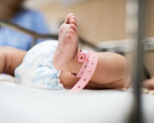 Os nomes femininos e masculinos mais registrados no Espírito Santo em 2025