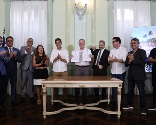 Governador sanciona Leis de Carreira e Estatuto da Polícia Científica do ES