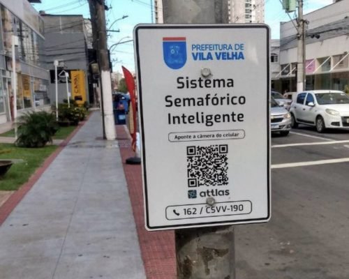 Moradores ajudam a agilizar reparos em semáforos por meio de QR Code em Vila Velha