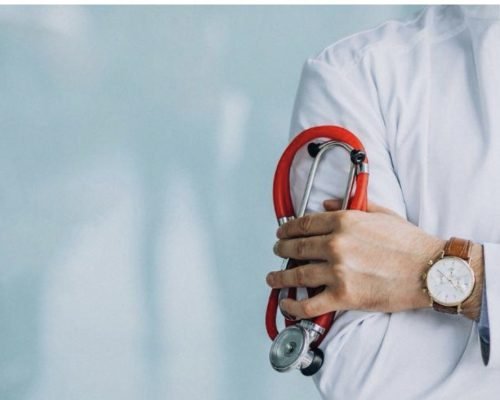 Parceria entre Prefeitura de Vila Velha e UVV amplia oferta de consultas com médicos especialistas